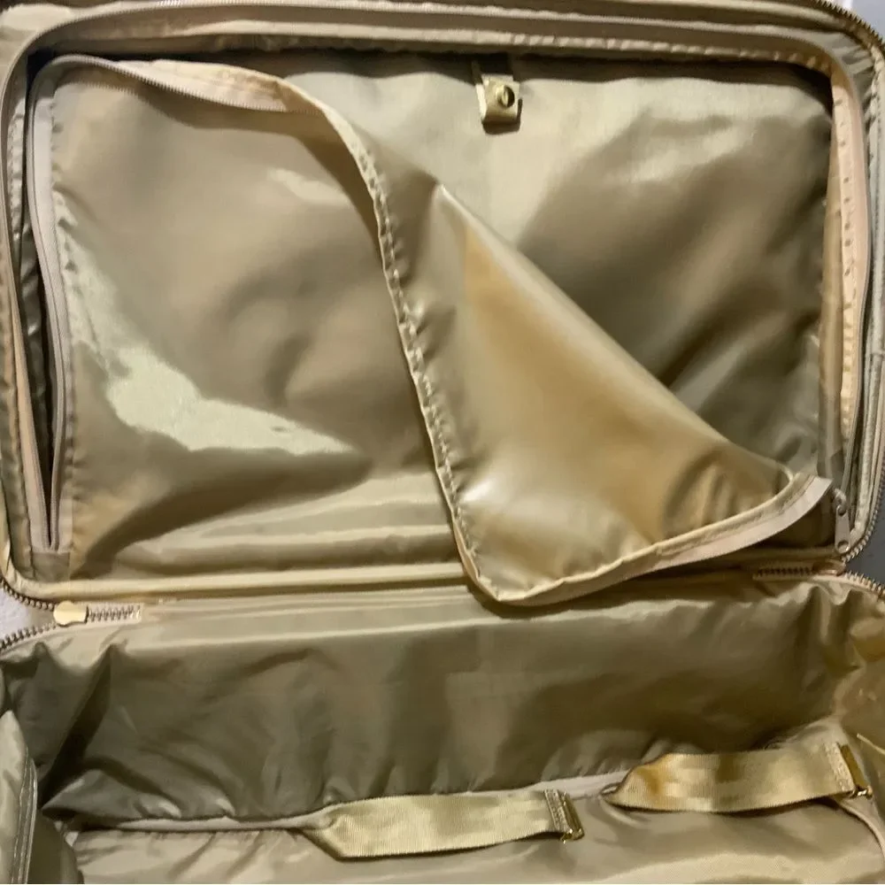 King Ranch, leather trim suitcase roller bag carry-on, luggage 22”